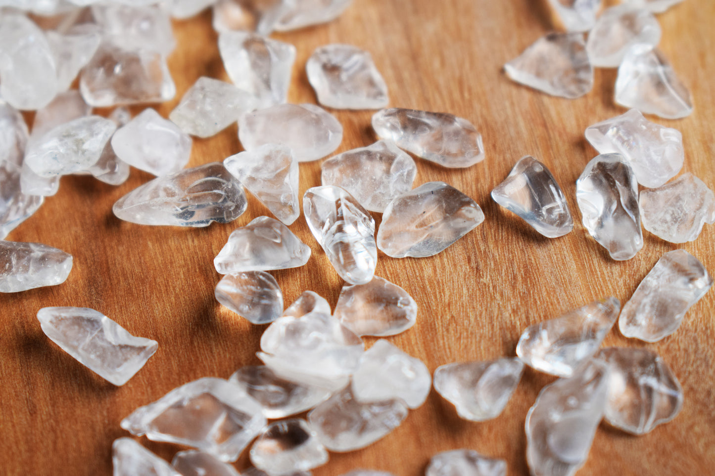 Mineral de cuarzo transparente en chips