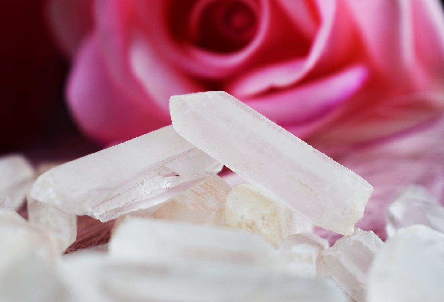 Cristales de cuarzo lechoso