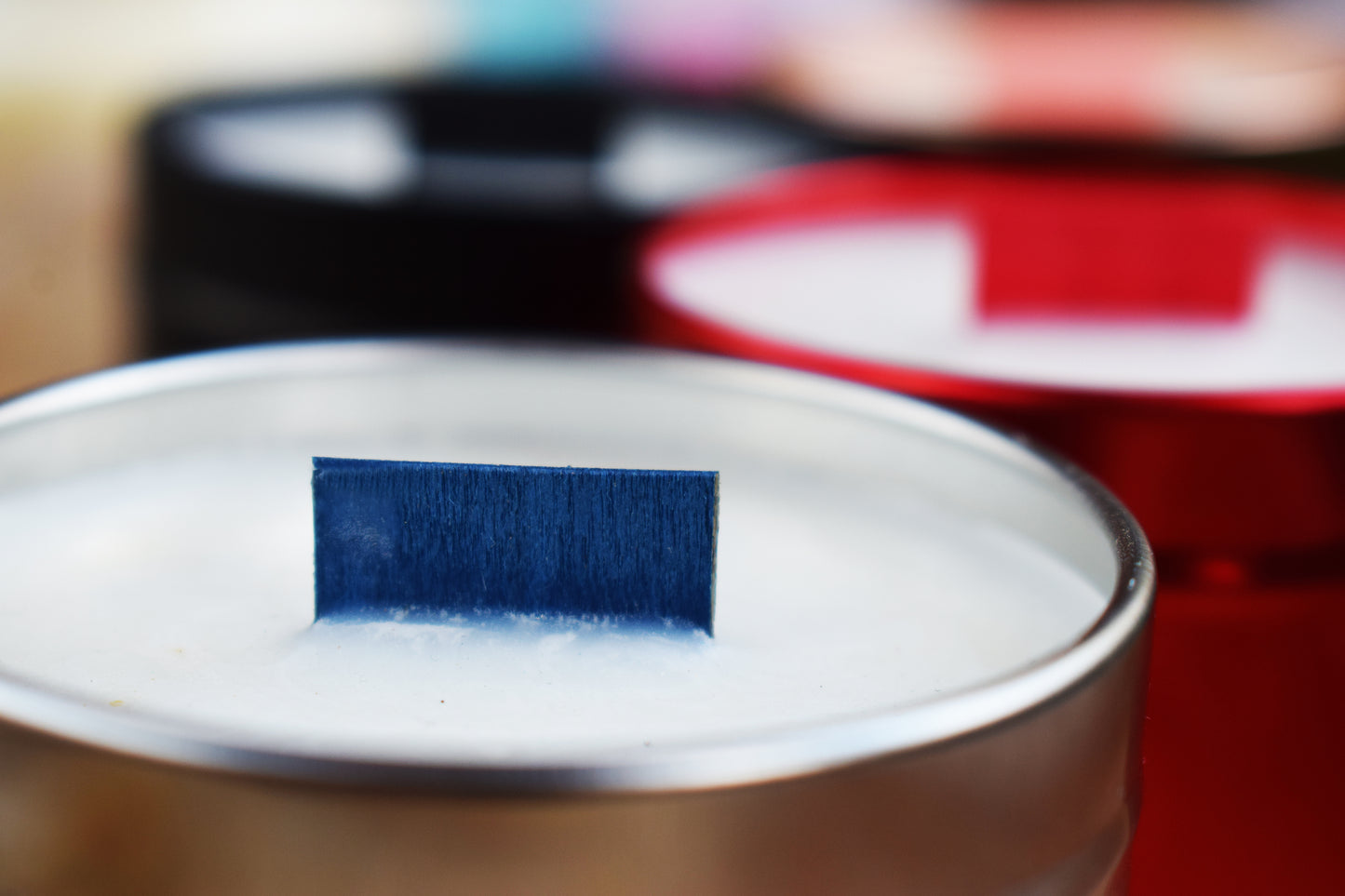 Mechas azules de madera natural