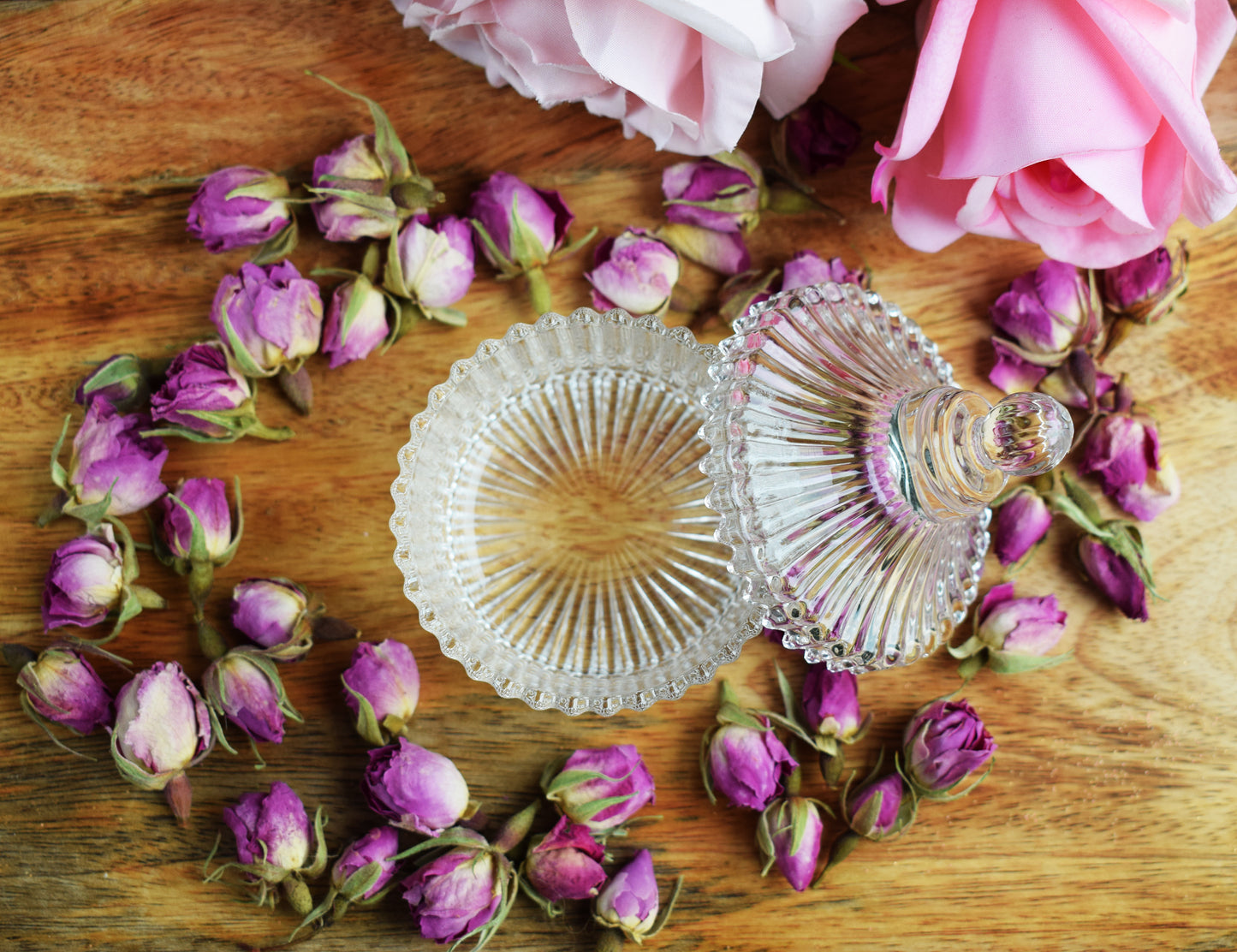 Bombonera de vidrio con tapa 90ml