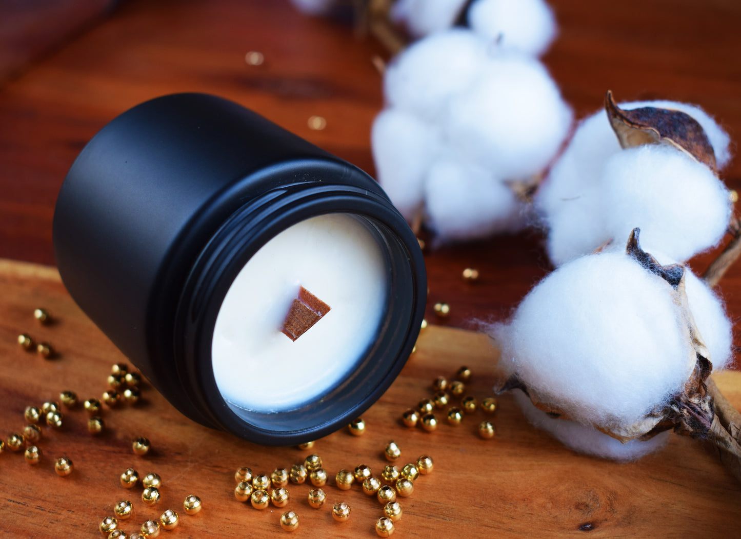 Tarro negro mate con tapa 100 ml