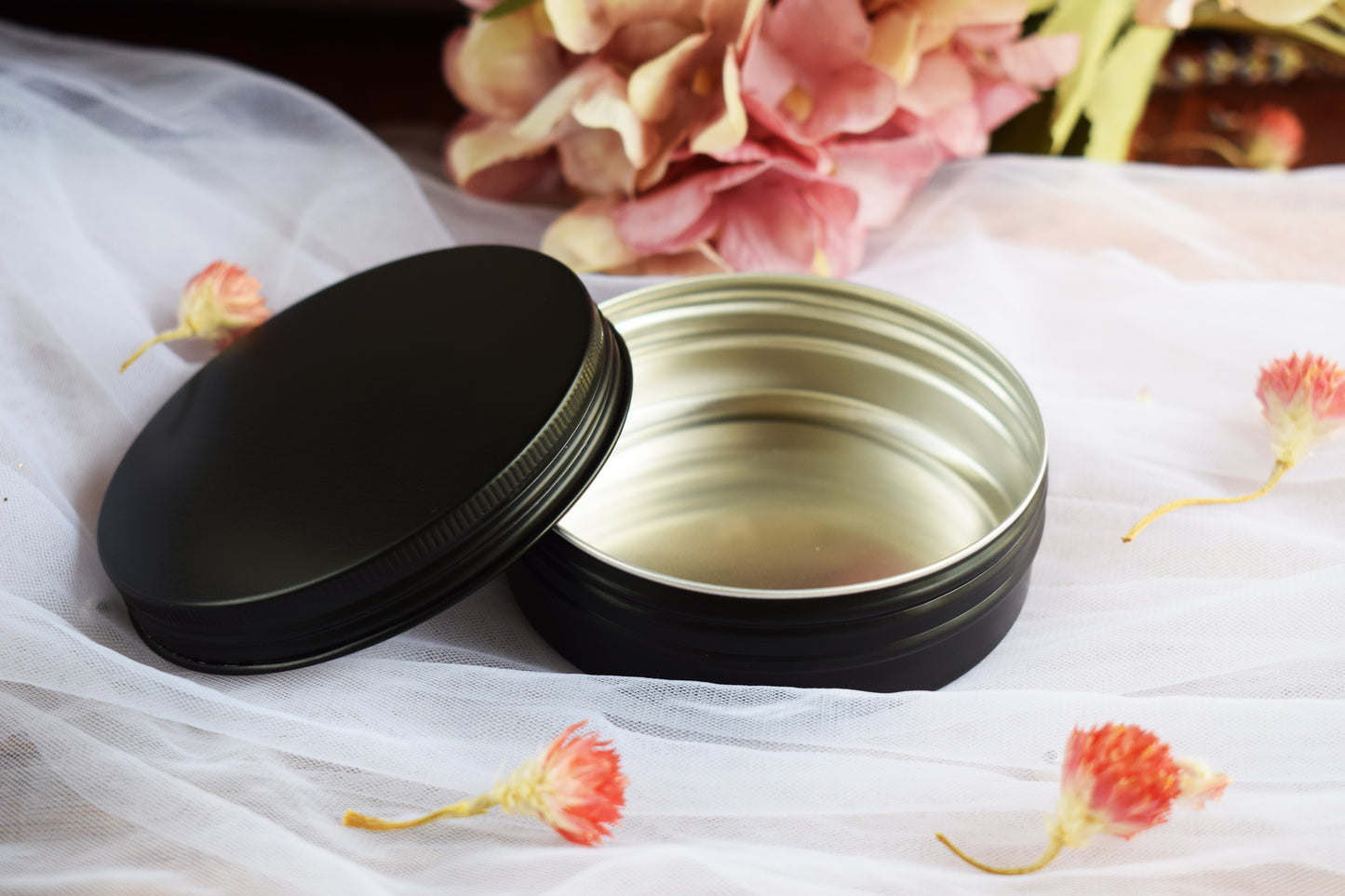 Lata negra tapa rosca 100 ml