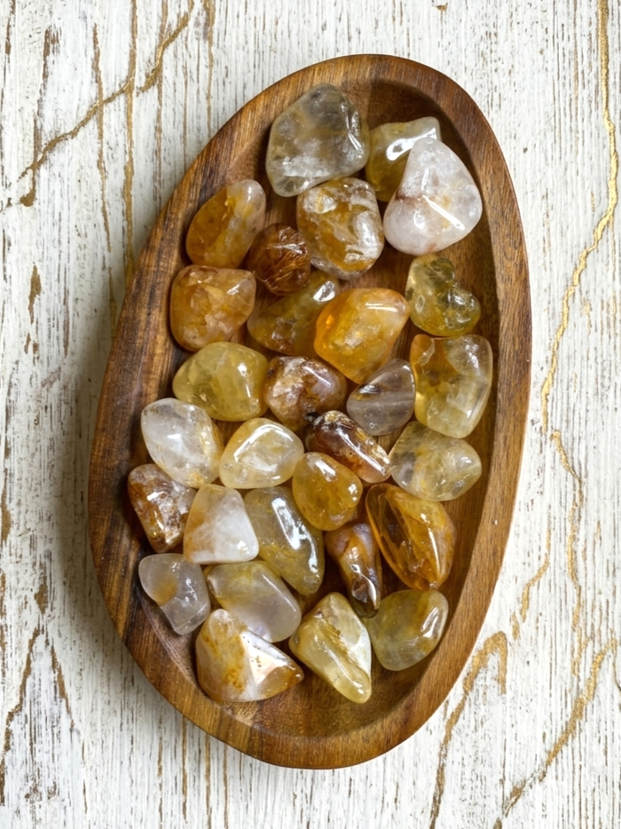 Rodado de Cuarzo Sanador Dorado Natural (Cristal de Sanación y Alta Vibración)
