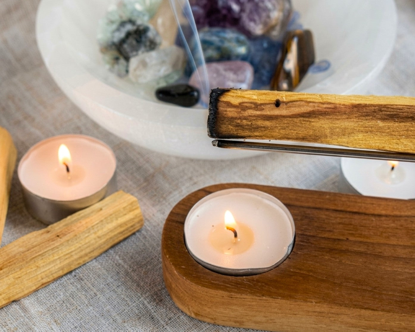 Soporte de Madera Natural para Palo Santo y Velas Ritual