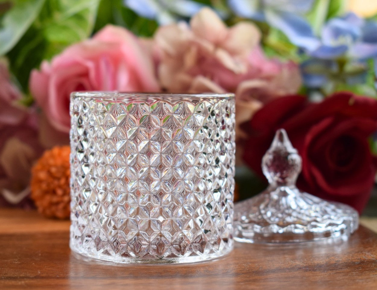 Tarro de vidrio tallado con tapa de cristal 150ml